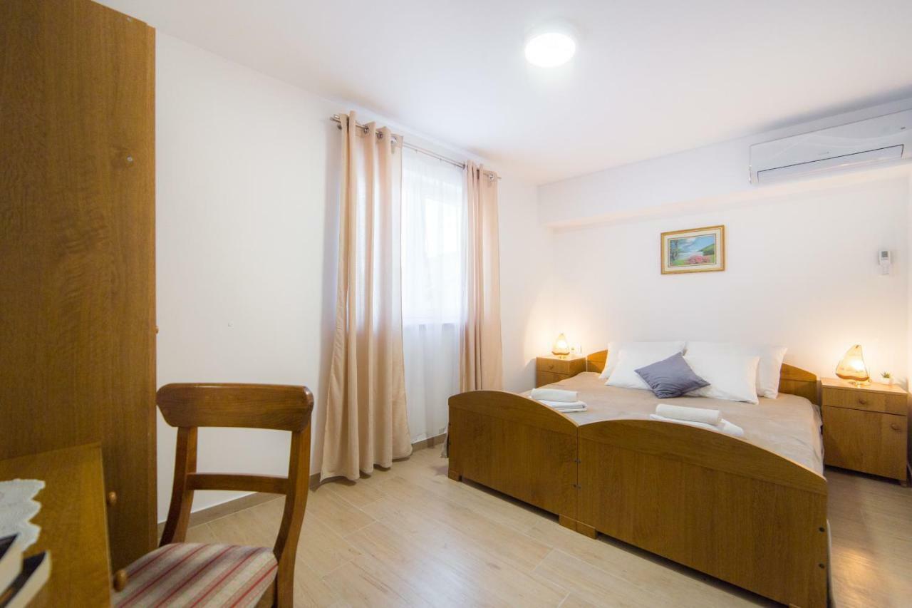 Apartments Relax Baska Voda Ngoại thất bức ảnh